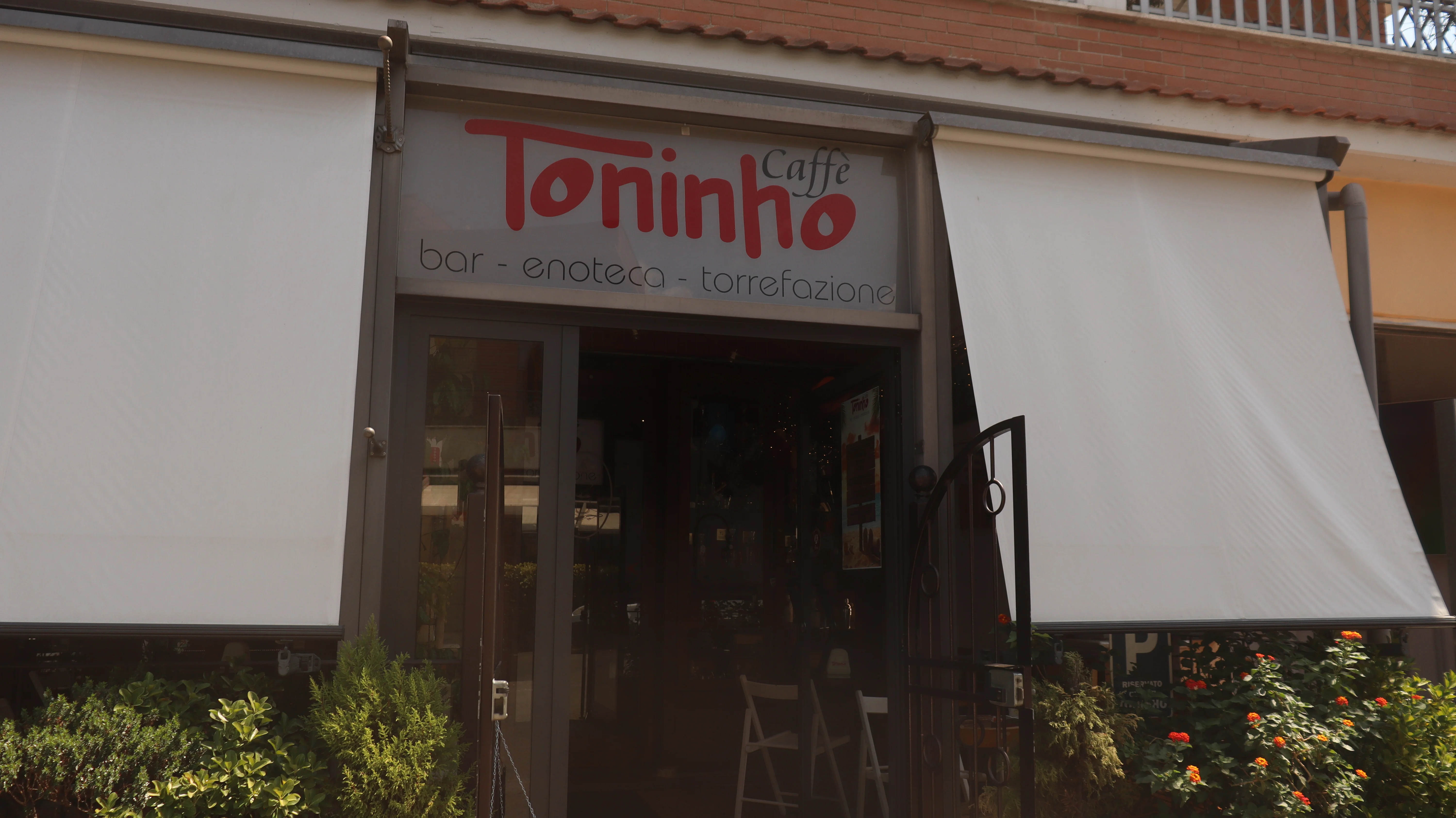 Esterno Caffè Toninho