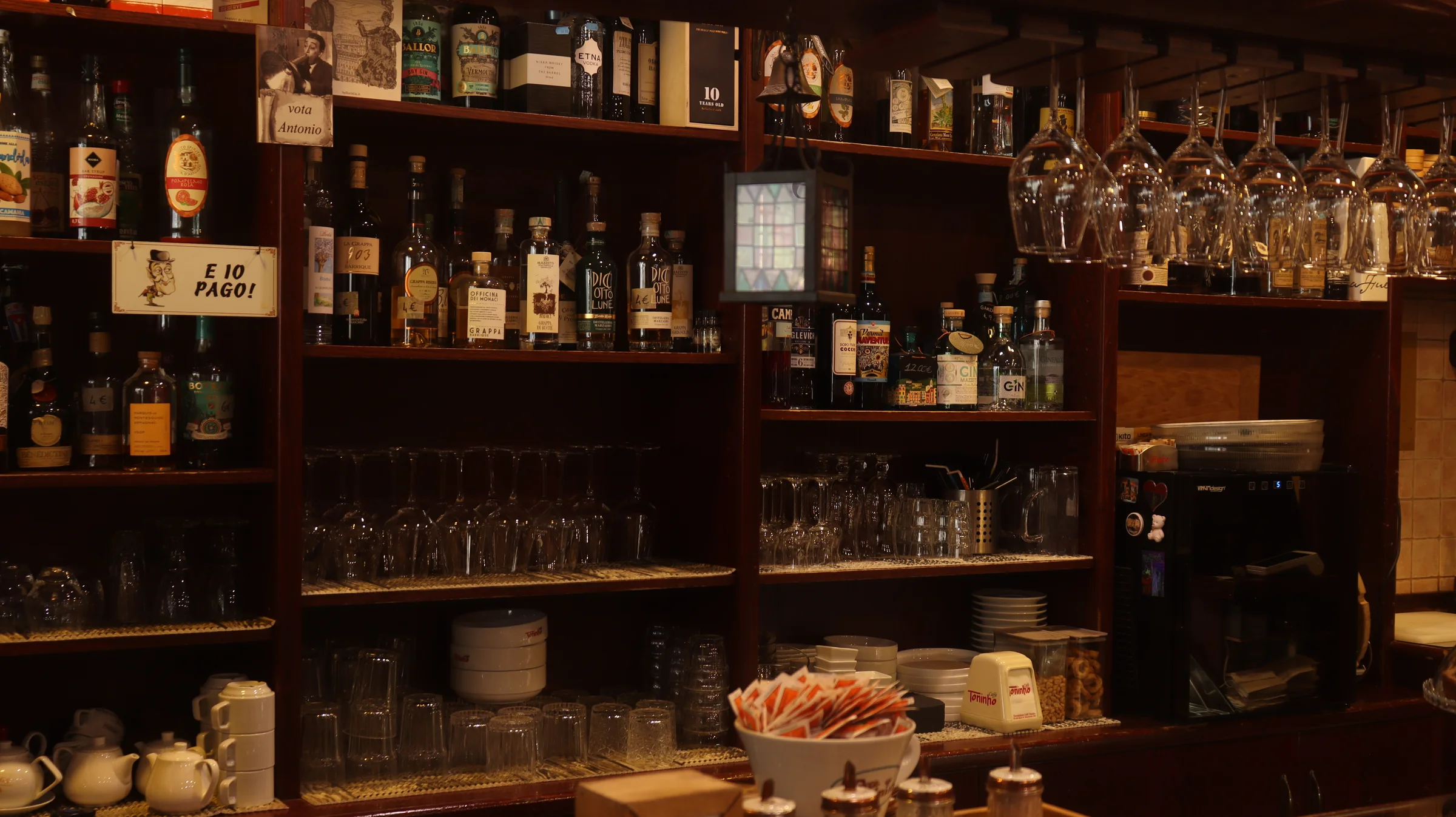 Vino in vendita all'Enoteca Caffè Toninho di Monterotondo